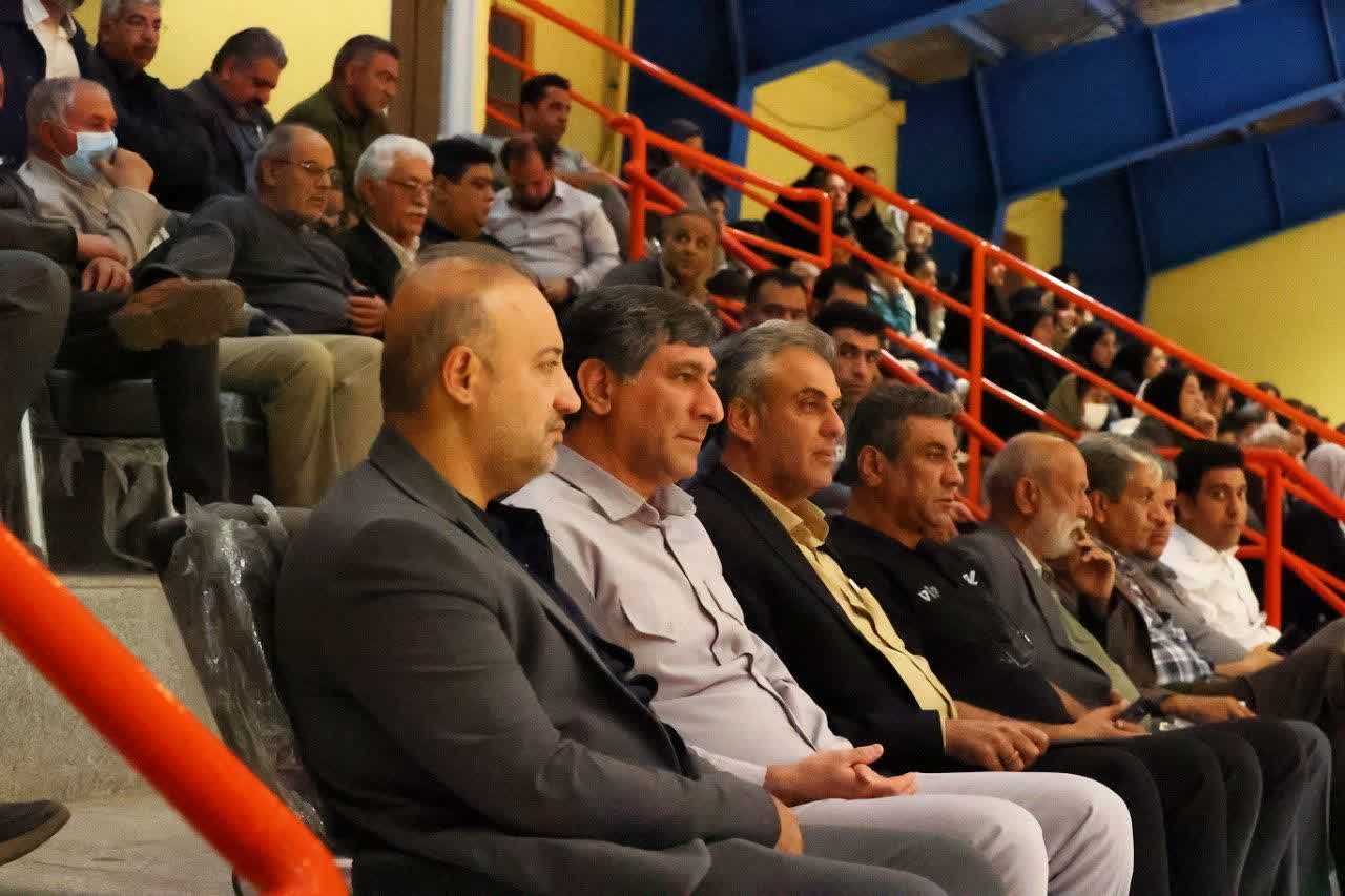 حضور مدیران باشگاه در مسابقه والیبال