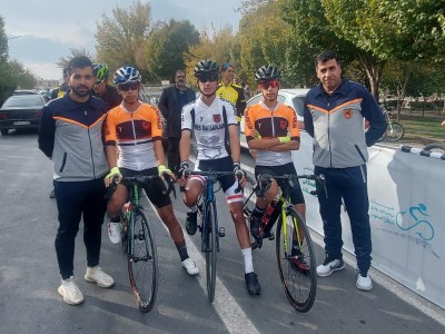 درخشش رکابزنان مس رفسنجان در مسابقه جایزه بزرگ اصفهان